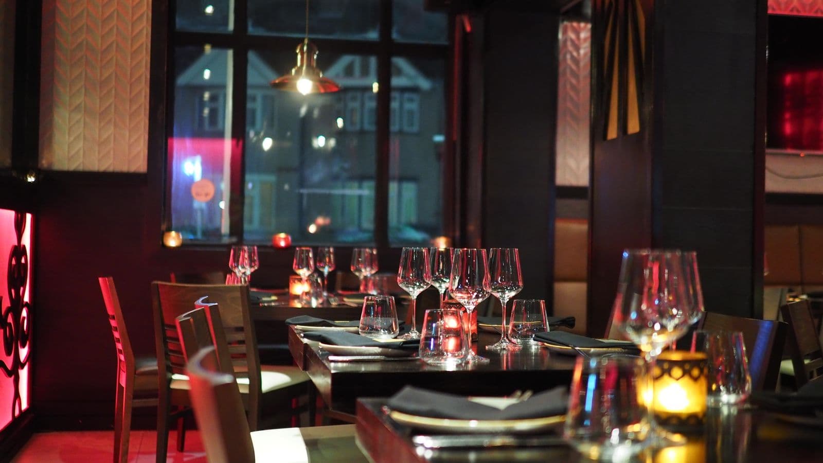 Restaurant dining room — software that the floor can actually use